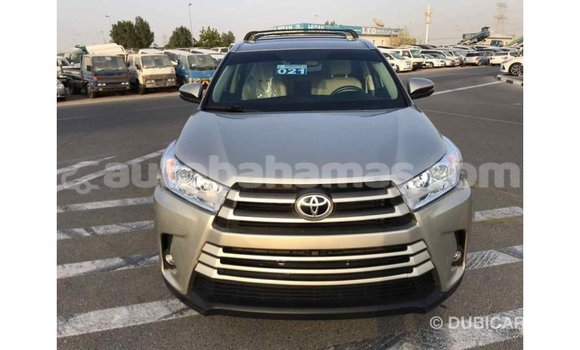 Buy Import Toyota Highlander Beige Car in Import - Dubai in Abaco Buy Import Toyota Highlander Beige Car in Import - Dubai in Abaco