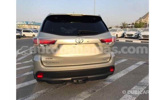Buy Import Toyota Highlander Beige Car in Import - Dubai in Abaco Buy Import Toyota Highlander Beige Car in Import - Dubai in Abaco