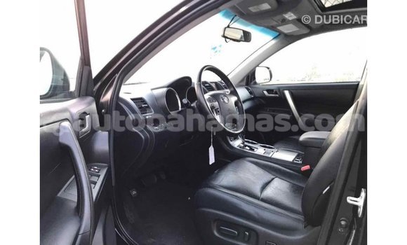 Buy Import Toyota Highlander Black Car in Import - Dubai in Abaco Buy Import Toyota Highlander Black Car in Import - Dubai in Abaco
