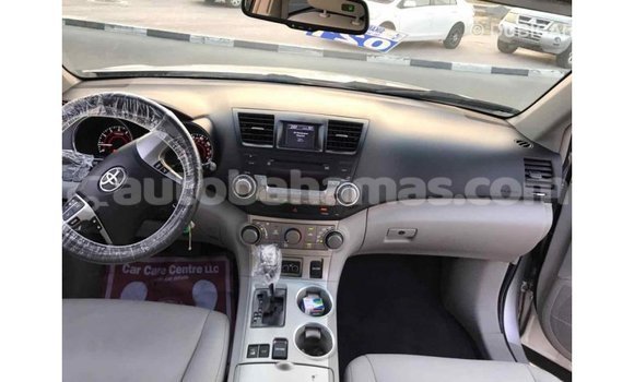 Buy Import Toyota Highlander Other Car in Import - Dubai in Abaco Buy Import Toyota Highlander Other Car in Import - Dubai in Abaco