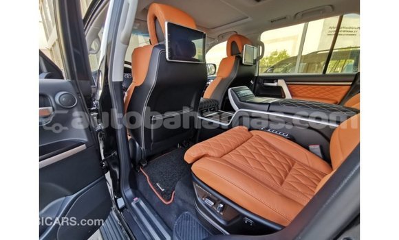 Buy Import Toyota Land Cruiser Black Car in Import - Dubai in Abaco Buy Import Toyota Land Cruiser Black Car in Import - Dubai in Abaco