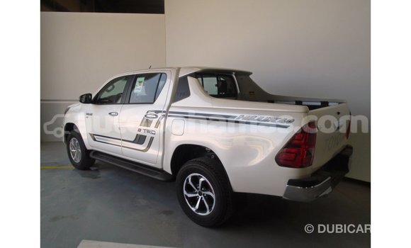 Buy Import Toyota Hilux White Car in Import - Dubai in Abaco Buy Import Toyota Hilux White Car in Import - Dubai in Abaco
