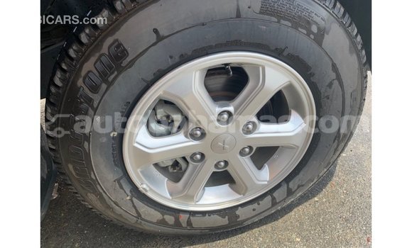 Buy Import Mitsubishi L200 Black Car in Import - Dubai in Abaco Buy Import Mitsubishi L200 Black Car in Import - Dubai in Abaco