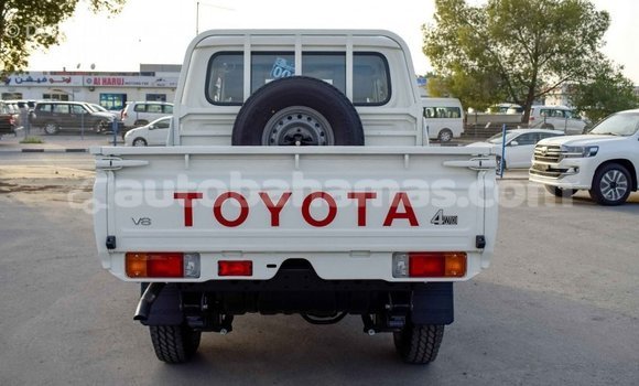 Buy Import Toyota Land Cruiser Beige Car in Import - Dubai in Abaco Buy Import Toyota Land Cruiser Beige Car in Import - Dubai in Abaco