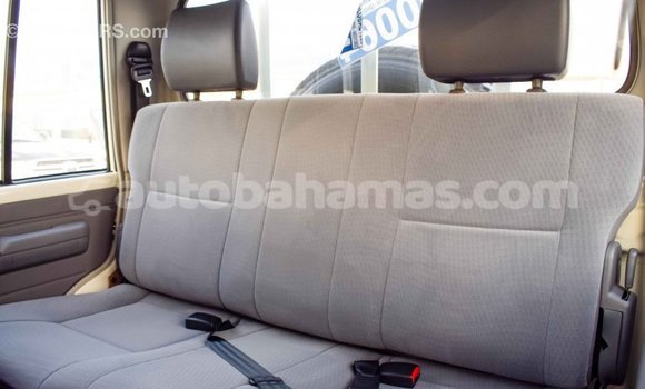 Buy Import Toyota Land Cruiser Beige Car in Import - Dubai in Abaco Buy Import Toyota Land Cruiser Beige Car in Import - Dubai in Abaco
