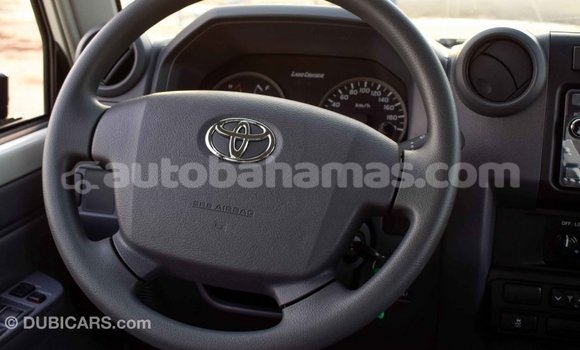 Buy Import Toyota Land Cruiser Beige Car in Import - Dubai in Abaco Buy Import Toyota Land Cruiser Beige Car in Import - Dubai in Abaco