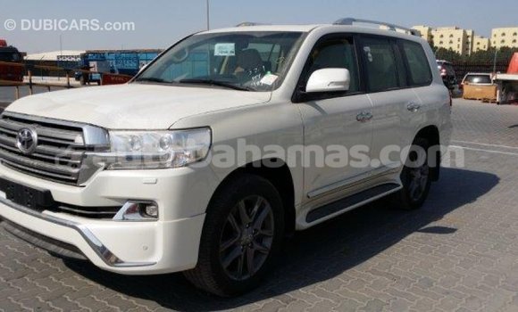 Buy Import Toyota Land Cruiser White Car in Import - Dubai in Abaco Buy Import Toyota Land Cruiser White Car in Import - Dubai in Abaco
