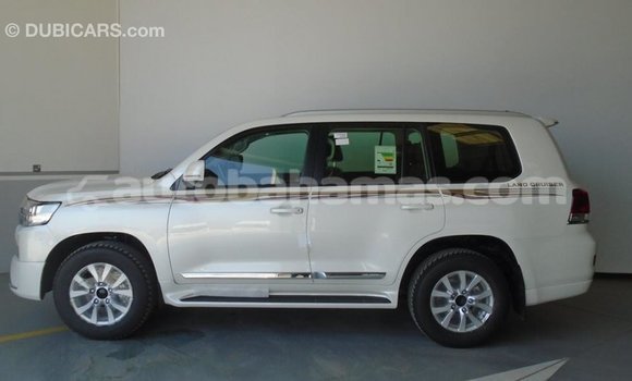 Buy Import Toyota Land Cruiser White Car in Import - Dubai in Abaco Buy Import Toyota Land Cruiser White Car in Import - Dubai in Abaco