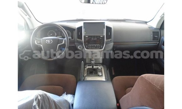 Buy Import Toyota Land Cruiser White Car in Import - Dubai in Abaco Buy Import Toyota Land Cruiser White Car in Import - Dubai in Abaco