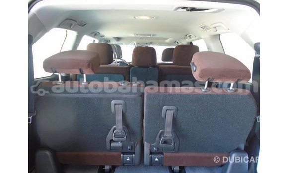 Buy Import Toyota Land Cruiser White Car in Import - Dubai in Abaco Buy Import Toyota Land Cruiser White Car in Import - Dubai in Abaco