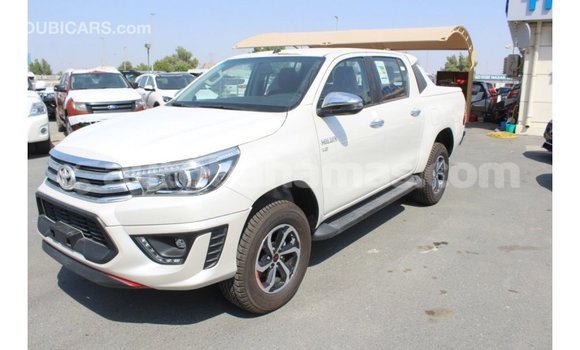 Buy Import Toyota Hilux White Car in Import - Dubai in Abaco Buy Import Toyota Hilux White Car in Import - Dubai in Abaco