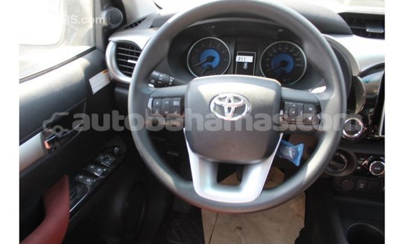 Buy Import Toyota Hilux White Car in Import - Dubai in Abaco Buy Import Toyota Hilux White Car in Import - Dubai in Abaco