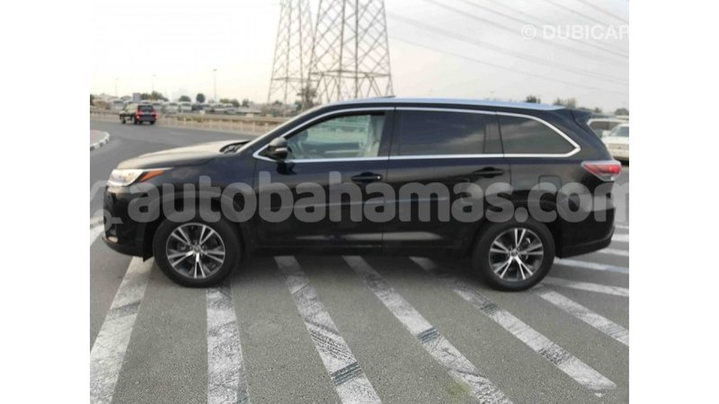 Big with watermark toyota highlander abaco import dubai 1174