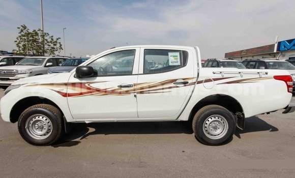 Buy Import Mitsubishi L200 White Car in Import - Dubai in Abaco Buy Import Mitsubishi L200 White Car in Import - Dubai in Abaco