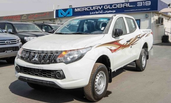 Buy Import Mitsubishi L200 White Car in Import - Dubai in Abaco Buy Import Mitsubishi L200 White Car in Import - Dubai in Abaco