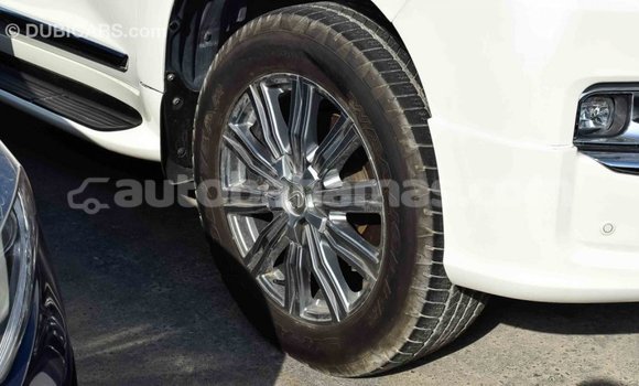 Buy Import Toyota Land Cruiser White Car in Import - Dubai in Abaco Buy Import Toyota Land Cruiser White Car in Import - Dubai in Abaco