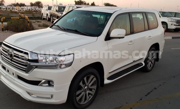 Buy Import Toyota Land Cruiser White Car in Import - Dubai in Abaco Buy Import Toyota Land Cruiser White Car in Import - Dubai in Abaco