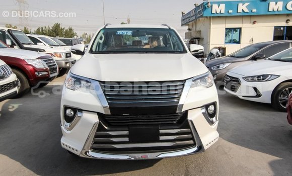 Buy Import Toyota Fortuner White Car in Import - Dubai in Abaco Buy Import Toyota Fortuner White Car in Import - Dubai in Abaco