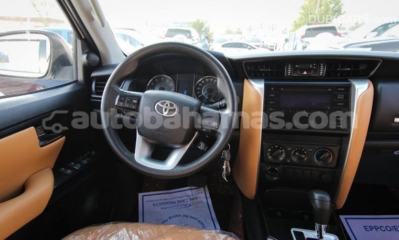 Buy Import Toyota Fortuner White Car in Import - Dubai in Abaco Buy Import Toyota Fortuner White Car in Import - Dubai in Abaco