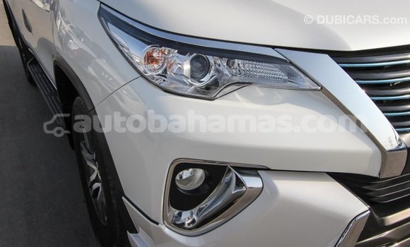 Buy Import Toyota Fortuner White Car in Import - Dubai in Abaco Buy Import Toyota Fortuner White Car in Import - Dubai in Abaco