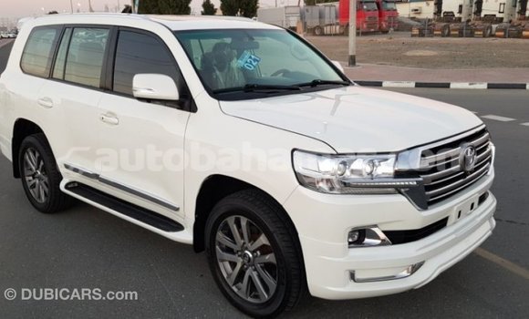 Buy Import Toyota Land Cruiser White Car in Import - Dubai in Abaco Buy Import Toyota Land Cruiser White Car in Import - Dubai in Abaco
