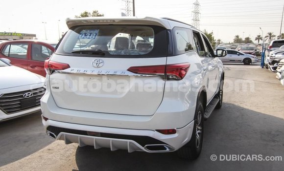 Buy Import Toyota Fortuner White Car in Import - Dubai in Abaco Buy Import Toyota Fortuner White Car in Import - Dubai in Abaco