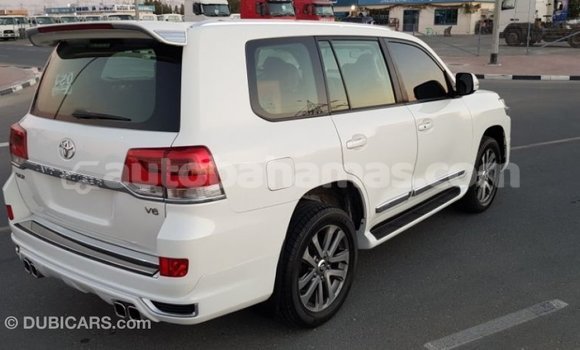 Buy Import Toyota Land Cruiser White Car in Import - Dubai in Abaco Buy Import Toyota Land Cruiser White Car in Import - Dubai in Abaco