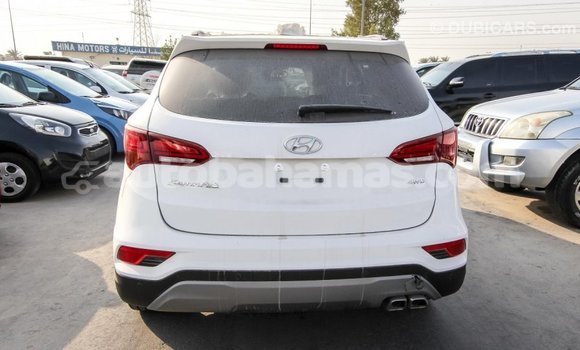 Buy Import Hyundai Santa Fe White Car in Import - Dubai in Abaco Buy Import Hyundai Santa Fe White Car in Import - Dubai in Abaco