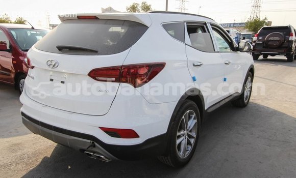 Buy Import Hyundai Santa Fe White Car in Import - Dubai in Abaco Buy Import Hyundai Santa Fe White Car in Import - Dubai in Abaco
