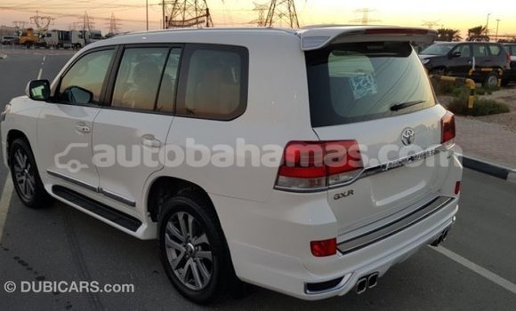 Buy Import Toyota Land Cruiser White Car in Import - Dubai in Abaco Buy Import Toyota Land Cruiser White Car in Import - Dubai in Abaco