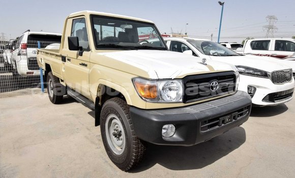 Buy Import Toyota Land Cruiser Beige Car in Import - Dubai in Abaco Buy Import Toyota Land Cruiser Beige Car in Import - Dubai in Abaco