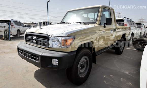 Buy Import Toyota Land Cruiser Beige Car in Import - Dubai in Abaco Buy Import Toyota Land Cruiser Beige Car in Import - Dubai in Abaco