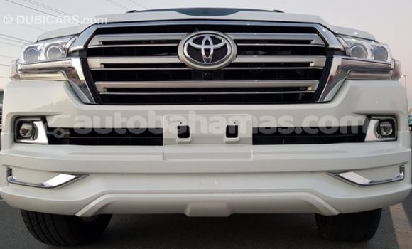 Buy Import Toyota Land Cruiser White Car in Import - Dubai in Abaco Buy Import Toyota Land Cruiser White Car in Import - Dubai in Abaco