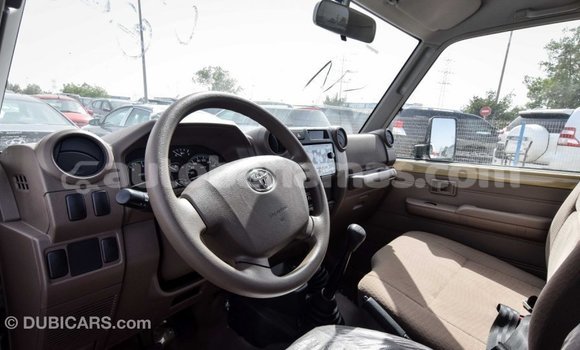 Buy Import Toyota Land Cruiser Beige Car in Import - Dubai in Abaco Buy Import Toyota Land Cruiser Beige Car in Import - Dubai in Abaco