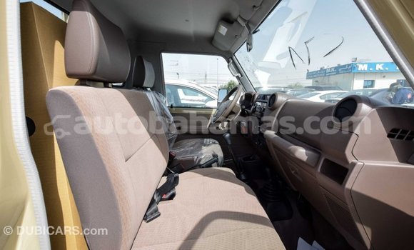 Buy Import Toyota Land Cruiser Beige Car in Import - Dubai in Abaco Buy Import Toyota Land Cruiser Beige Car in Import - Dubai in Abaco
