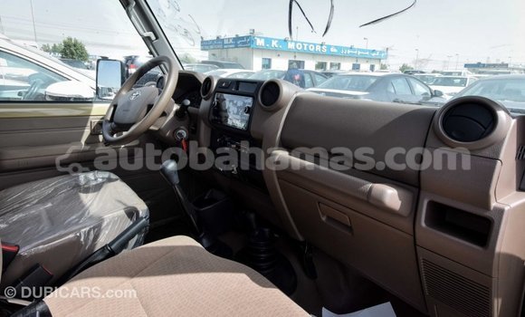 Buy Import Toyota Land Cruiser Beige Car in Import - Dubai in Abaco Buy Import Toyota Land Cruiser Beige Car in Import - Dubai in Abaco