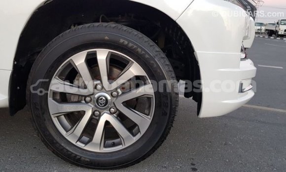 Buy Import Toyota Land Cruiser White Car in Import - Dubai in Abaco Buy Import Toyota Land Cruiser White Car in Import - Dubai in Abaco