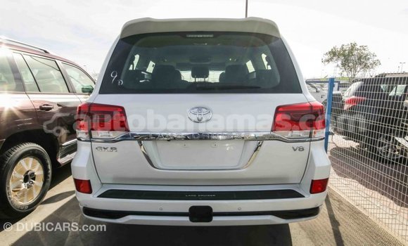 Buy Import Toyota Land Cruiser White Car in Import - Dubai in Abaco Buy Import Toyota Land Cruiser White Car in Import - Dubai in Abaco