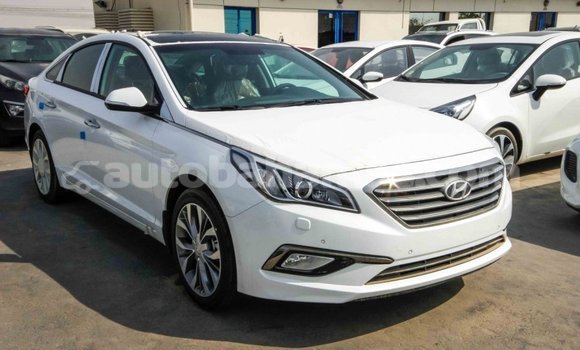Buy Import Hyundai Sonata White Car in Import - Dubai in Abaco Buy Import Hyundai Sonata White Car in Import - Dubai in Abaco