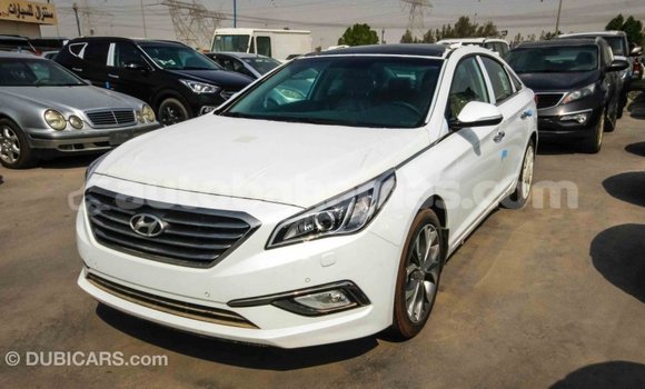 Buy Import Hyundai Sonata White Car in Import - Dubai in Abaco Buy Import Hyundai Sonata White Car in Import - Dubai in Abaco