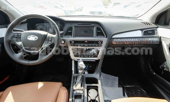 Buy Import Hyundai Sonata White Car in Import - Dubai in Abaco Buy Import Hyundai Sonata White Car in Import - Dubai in Abaco