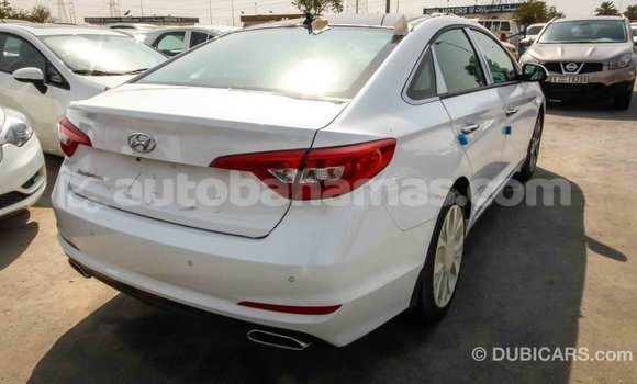 Buy Import Hyundai Sonata White Car in Import - Dubai in Abaco Buy Import Hyundai Sonata White Car in Import - Dubai in Abaco