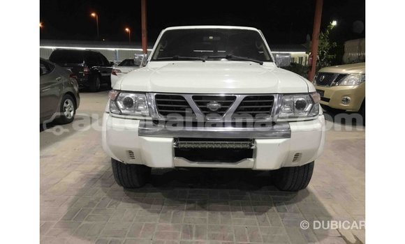 Buy Import Nissan Patrol White Car in Import - Dubai in Abaco