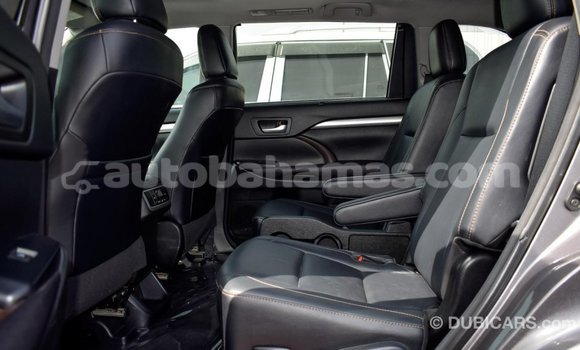 Buy Import Toyota Highlander Other Car in Import - Dubai in Abaco Buy Import Toyota Highlander Other Car in Import - Dubai in Abaco