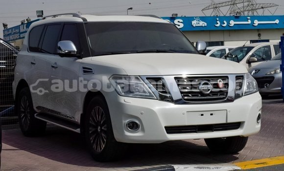 Buy Import Nissan Patrol White Car in Import - Dubai in Abaco Buy Import Nissan Patrol White Car in Import - Dubai in Abaco