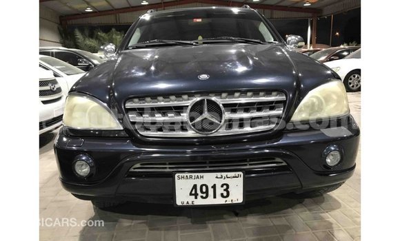 Buy Import Mercedes-Benz 190 (W201) Blue Car in Import - Dubai in Abaco