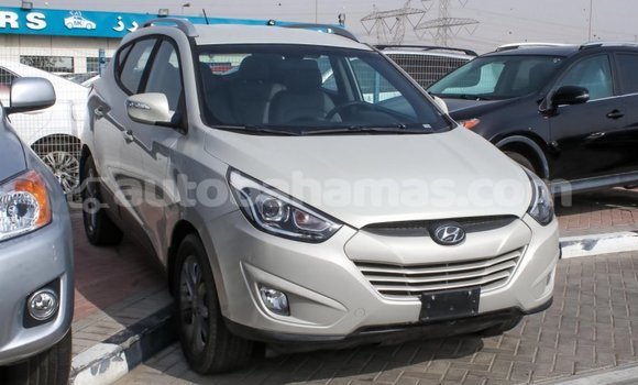 Buy Import Hyundai Tucson Beige Car in Import - Dubai in Abaco Buy Import Hyundai Tucson Beige Car in Import - Dubai in Abaco