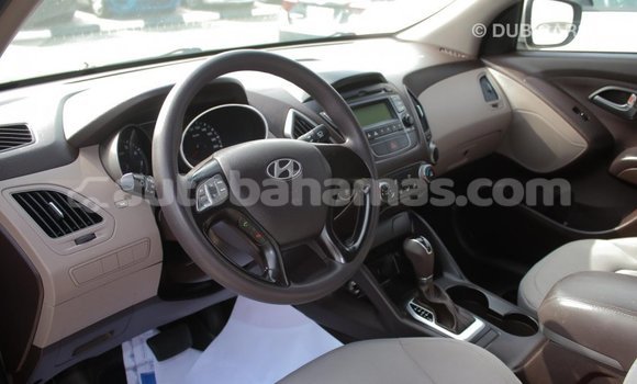 Buy Import Hyundai Tucson Beige Car in Import - Dubai in Abaco Buy Import Hyundai Tucson Beige Car in Import - Dubai in Abaco