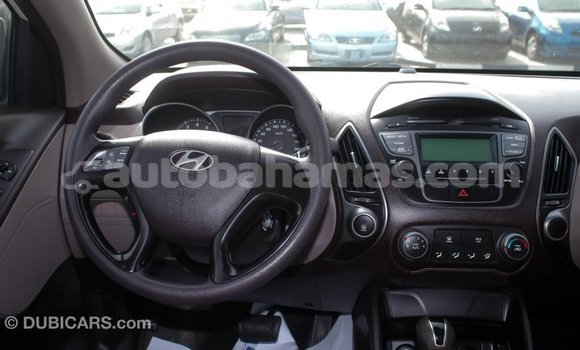 Buy Import Hyundai Tucson Beige Car in Import - Dubai in Abaco Buy Import Hyundai Tucson Beige Car in Import - Dubai in Abaco