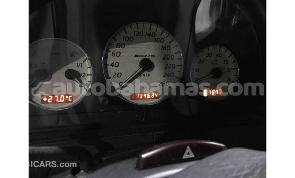 Buy Import Mercedes-Benz 190 (W201) Blue Car in Import - Dubai in Abaco Buy Import Mercedes-Benz 190 (W201) Blue Car in Import - Dubai in Abaco